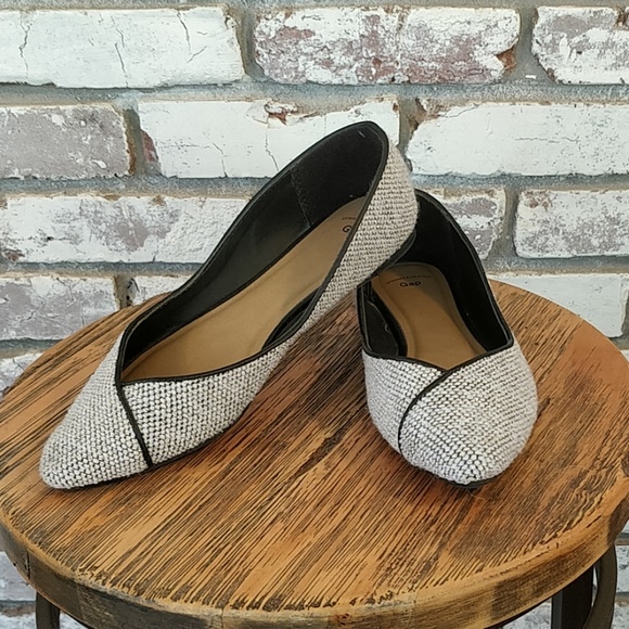 GAP Shoes - GAP Gold Metallic Fabric Woven Flats